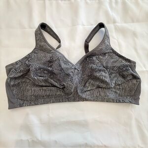 Glamorise Bra Magic Lift Moisture Control Size 48F‎ Wireless